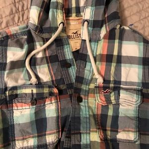 Hollister Co. Mens Medium, Plaid Long Sleeved Button Up with Hood. Like New.